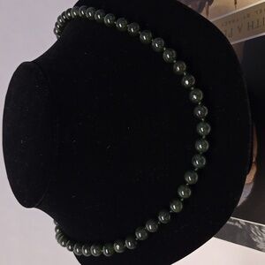 Vtg Nephrite Jade Green Beaded Necklace with Goldtone Clasp